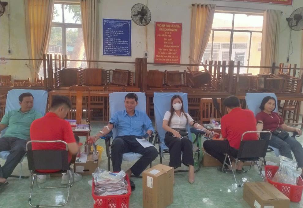 Xã Nhơn Mỹ tổ chức ngày hội Hiến máu tình nguyện năm 2025