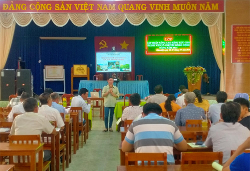 Trung tâm Khuyến Nông tỉnh tập huấn nâng cao năng lực cho thành viên Tổ khuyến nông cộng đồng xã Nhơn Mỹ