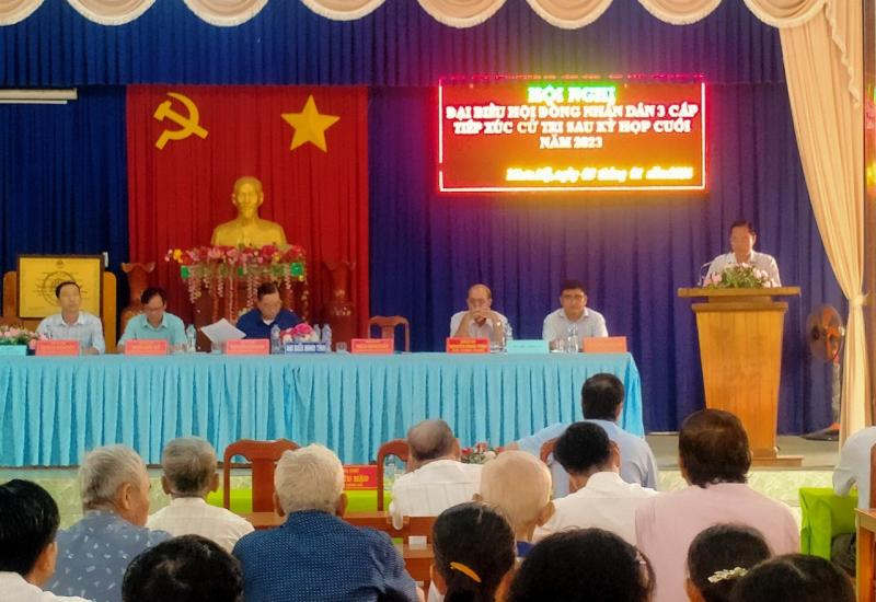 đại biểu trả lời cử tri