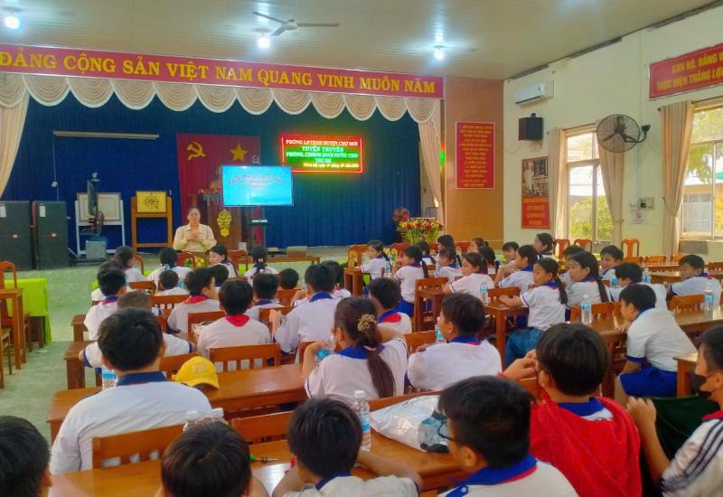 Tuyên truyền phòng chống đuối nước cho trẻ em tại xã Nhơn Mỹ